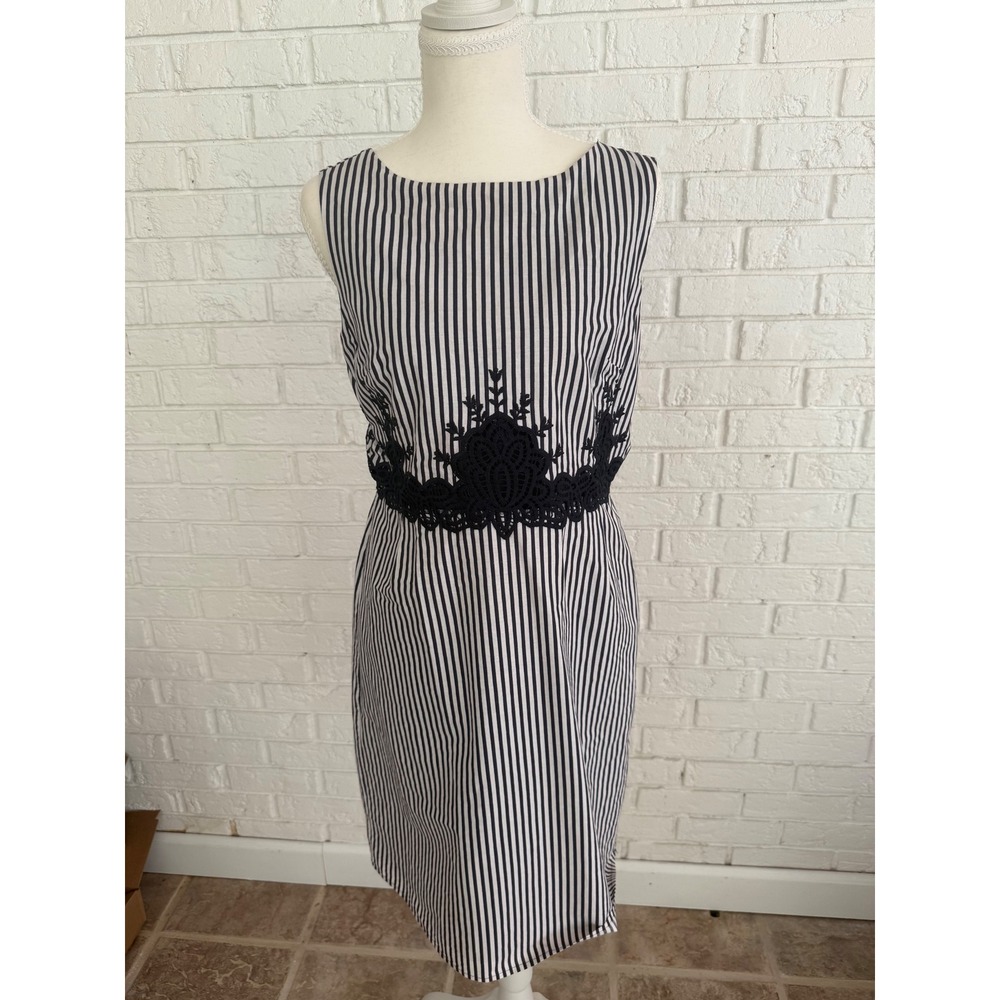 The Limited Sheath Dress Womens 2 Navy White Striped Lace Waist Sleeveless